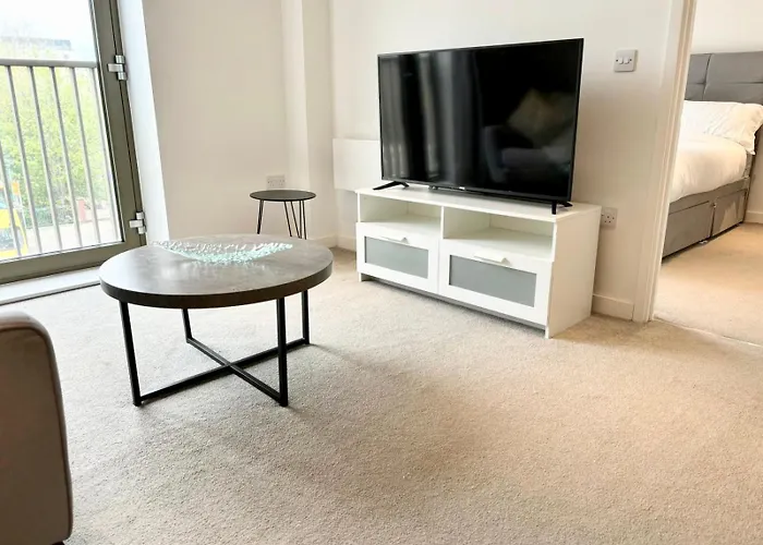 Entire Luxury Apartment In The Heart Of Manchester City Centre